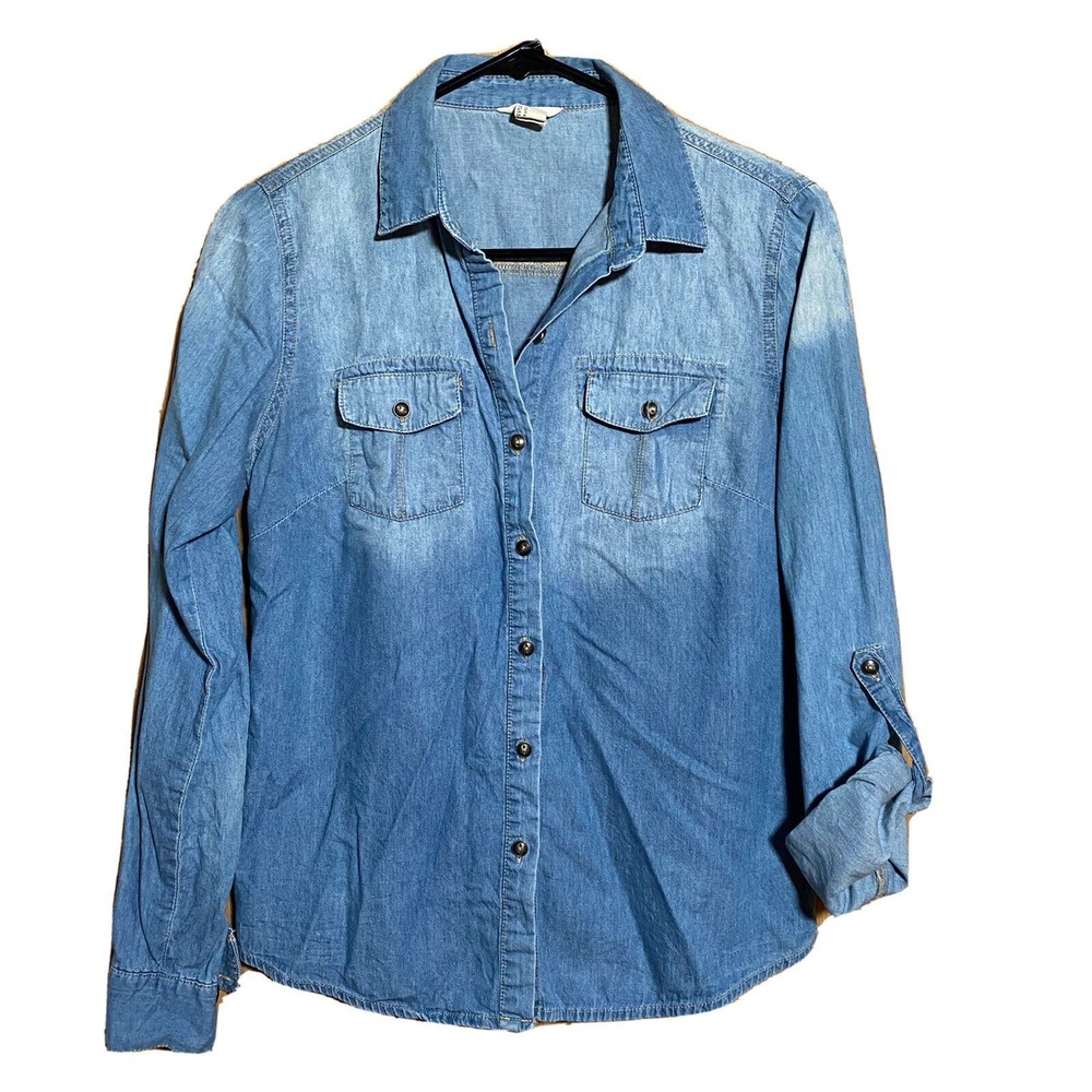 I LOVE H81 Chambray Button Down Blouse Women's Size M Roll Tab Sleeve Distressed